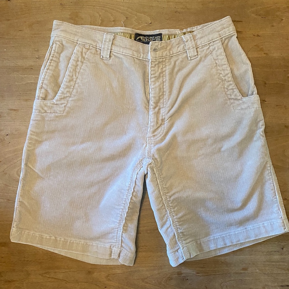 Mountain Khakis Mens Cottonwood Cord shorts 32x9